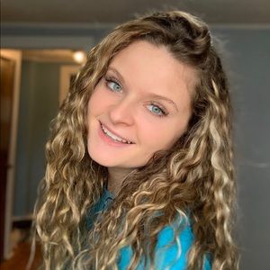 Meet your Posher, Haley